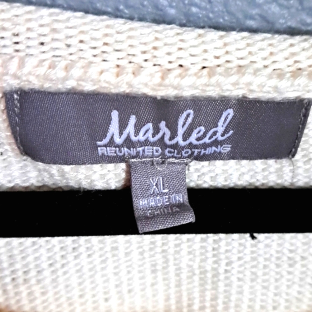 Americana "LOVE" Sweater | Size XL - Picture 5 of 5